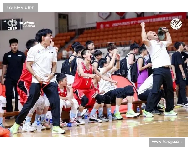 奥运篮球赛场的传奇时刻与荣耀时刻再现：历史中的辉煌瞬间与英雄诞生